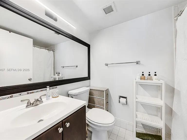 5880 Collins Ave #1007 — Photo 22