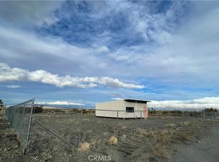 3134 Acacia Rd, Pinon Hills, CA 92372