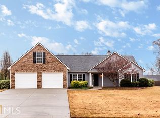 228 Village Dr, Jefferson, GA 30549