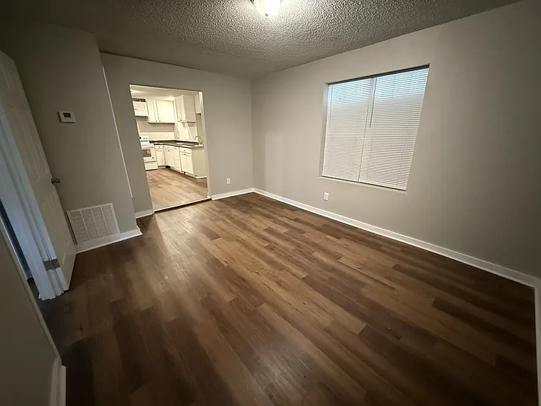 540 Harahan Rd — Photo 12
