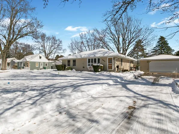 9637 4th Ave S, Bloomington, MN 55420