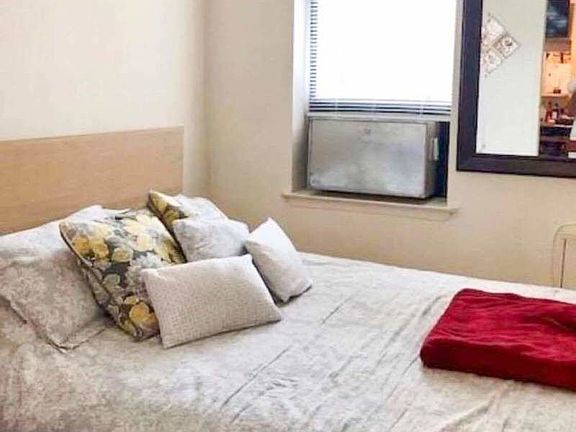 3rd image of 415 E 90th St #3AB