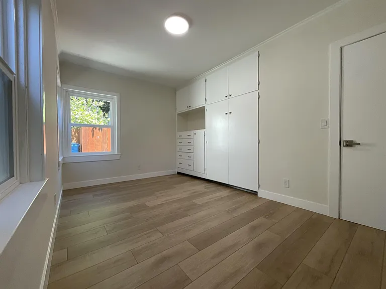 1515 Hess Rd #6 — Photo 25