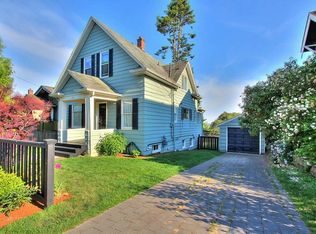 2817 NW 65th St, Seattle, WA 98117