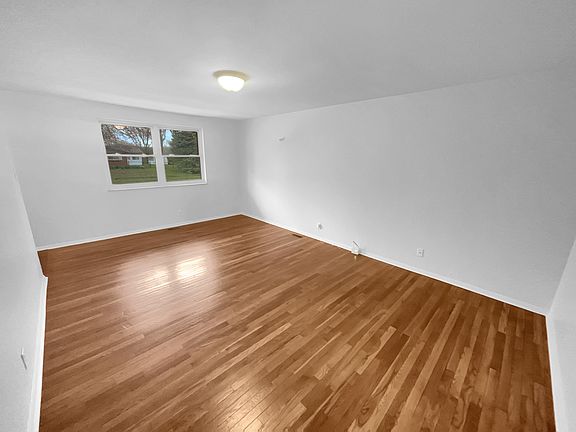 3rd image of 9211 Granville Ln