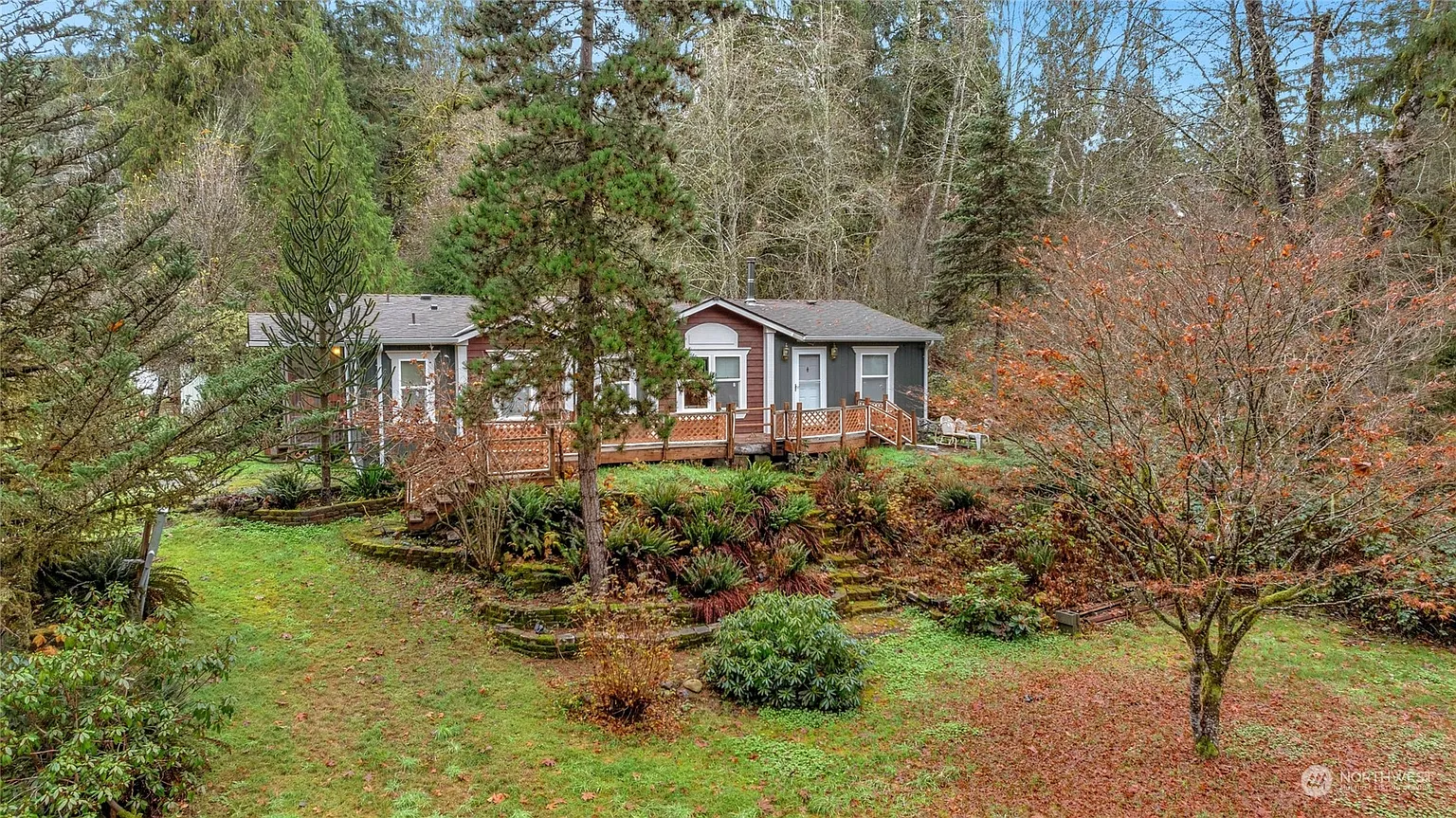 22109 N River Drive photo 1