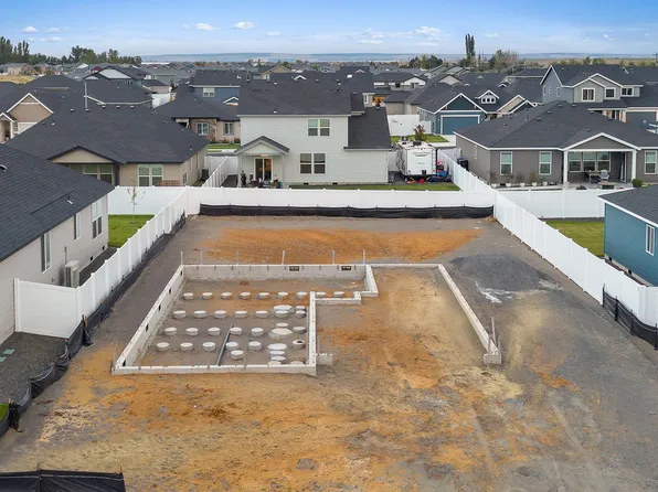 4741 W Thrush St, Moses Lake, WA 98837