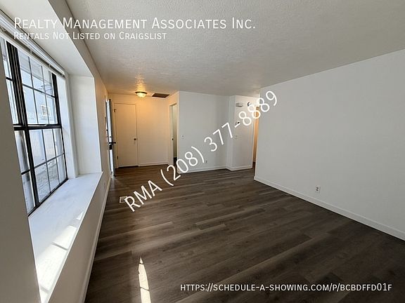 2nd image of 1524 S Denver Ave