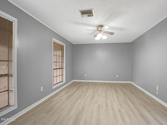 3rd image of 152 Plantation Dr