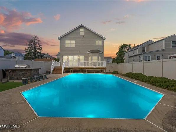 52 2nd Street, Keyport, NJ 07735