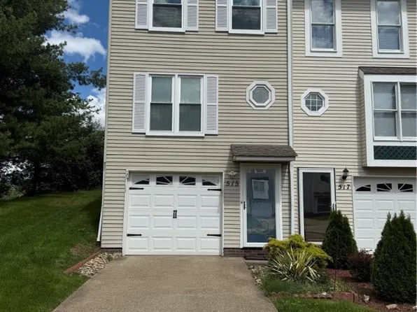 515 Elm Ct, Oakdale, PA 15071