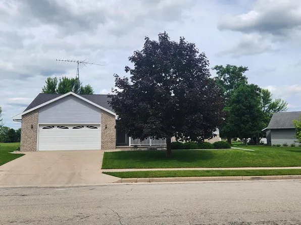 868 North STREET, Brownsville, WI 53006