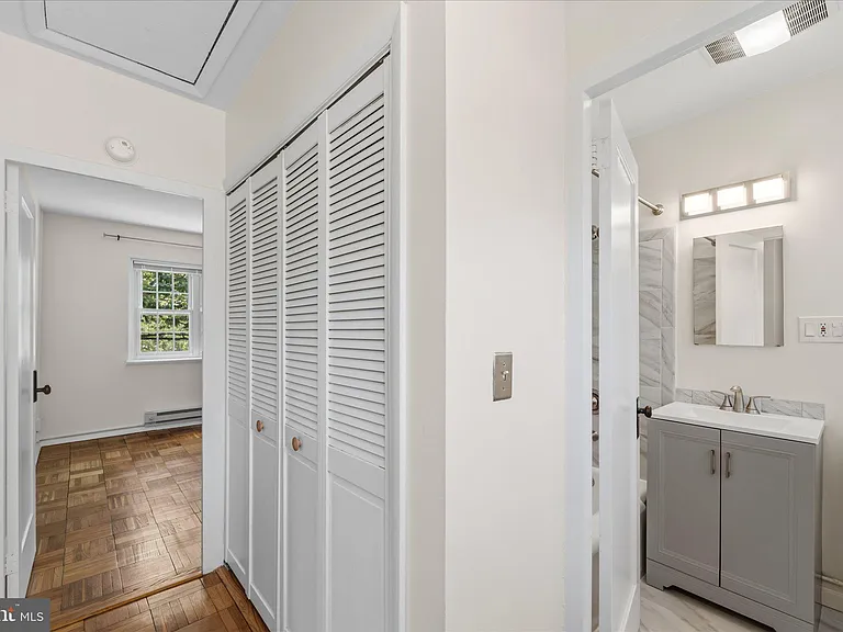 3226 Gunston Rd — Photo 20