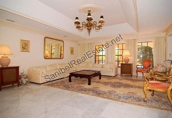 3rd image of 722 Sand Dollar Dr