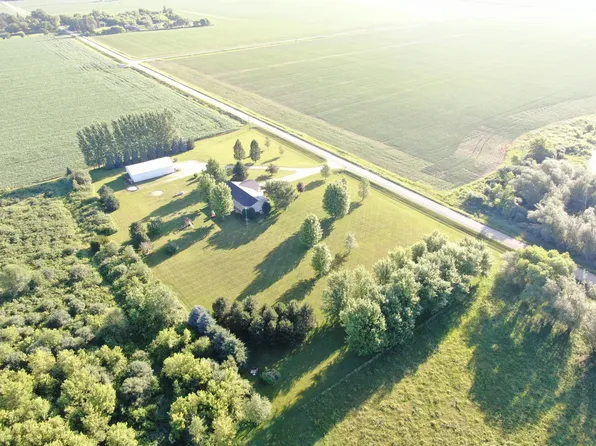 57137 205th Ave, Dodge Center, MN 55927