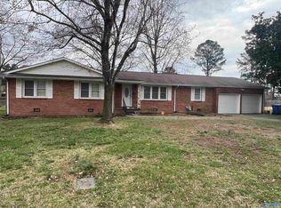 1702 Pine St, Athens, AL 35611
