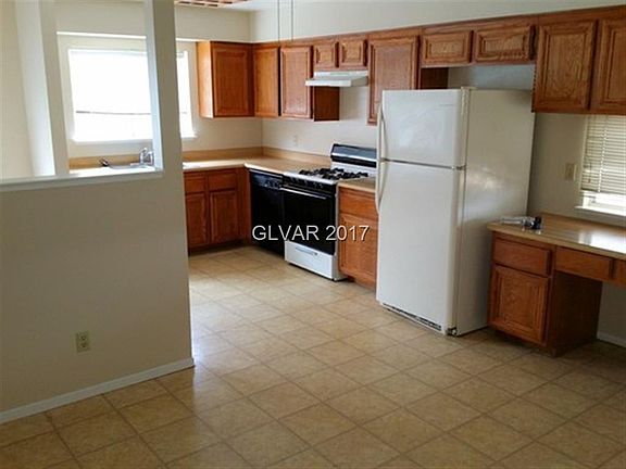3rd image of 6628 Coastal Breeze Ct