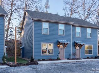 44 Trevor Trl, Clyde, NC 28721