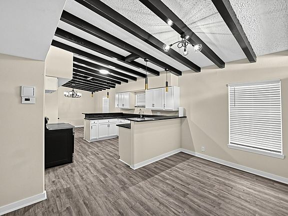 3rd image of 2626 Knotty Oaks Trl