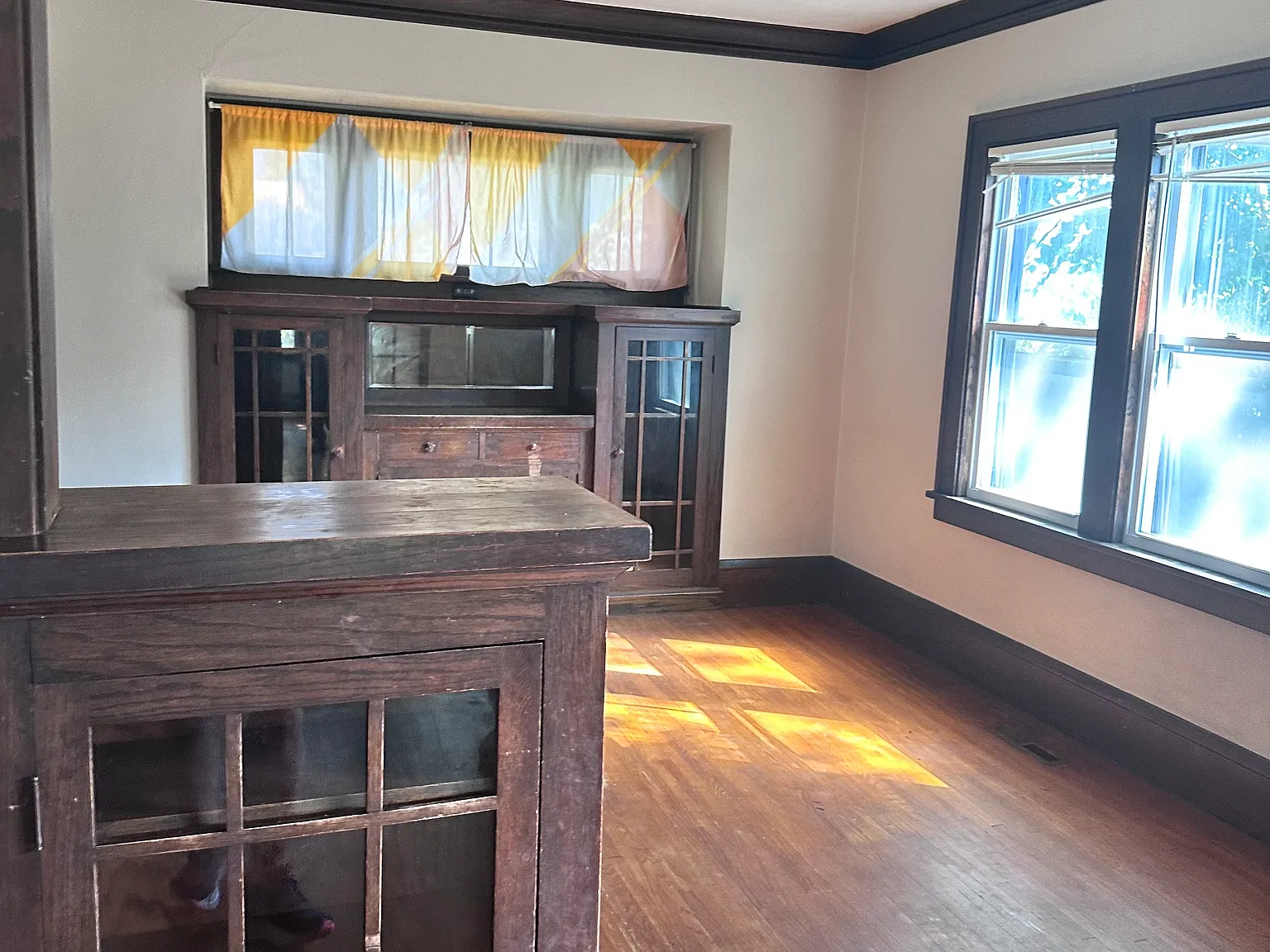 3 bed, 1236 sqft, $2,000 — Photo 2