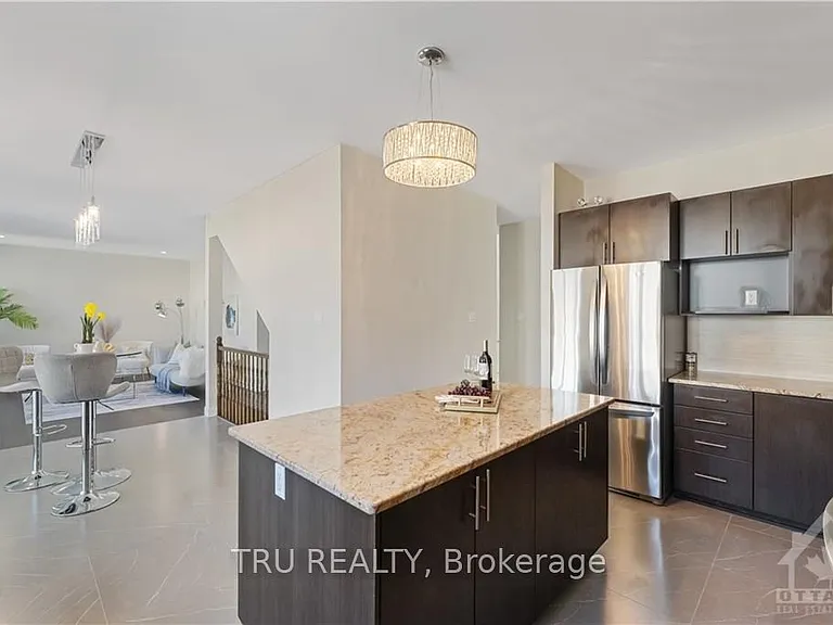 328 Mirabeau Ter — Photo 11
