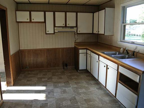 4th image of 1116 E Somo Ave #E