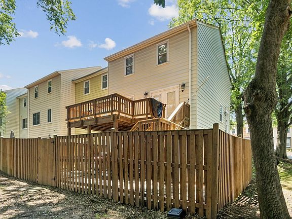 4th image of 8358 Stationhouse Ct