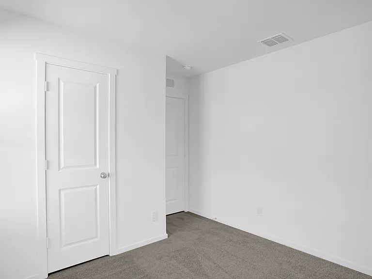 1025 Macnab Dr — Photo 35