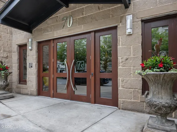 70 Railroad Place #408, Saratoga Springs, NY 12866