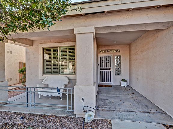 4th image of 18071 W Buena Vista Dr