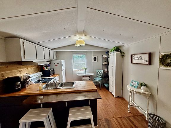 4th image of 545 Mansard Island Dr