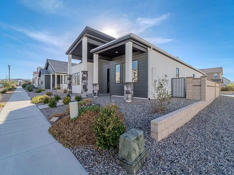 5804 S Adobe Sun Dr — Photo 3