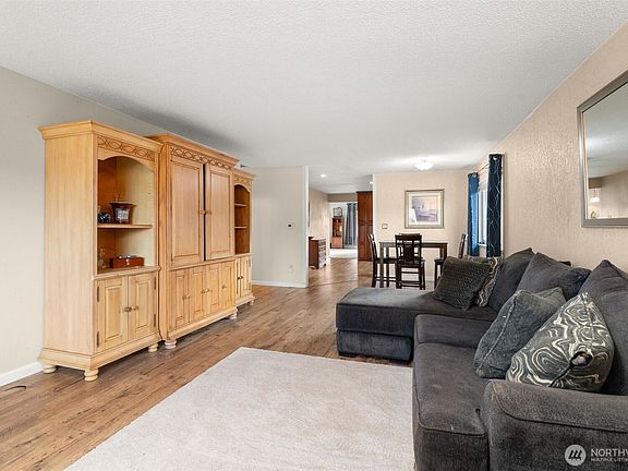 5th image of 1708 6th Ave SW