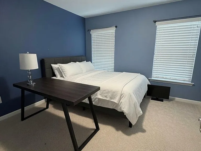 5733 Hurkett Ct — Photo 16