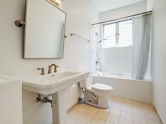2nd image of 848 N Point St Floor 2