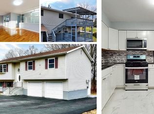 12 Van Wagner Rd, Lloyd, NY 12528