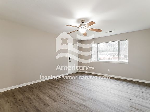 1775944_003_living_room_14313831.jpg