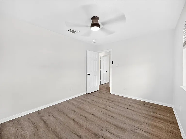 17243 Valemist Ct — Photo 32