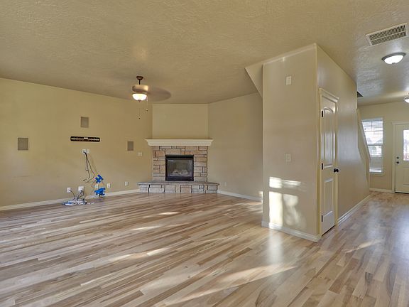 5th image of 1939 E Grand Canyon Dr