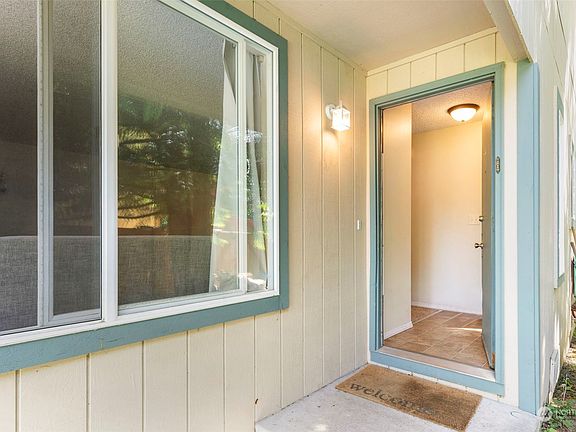 3rd image of 2850 A/B Aegean Court NE