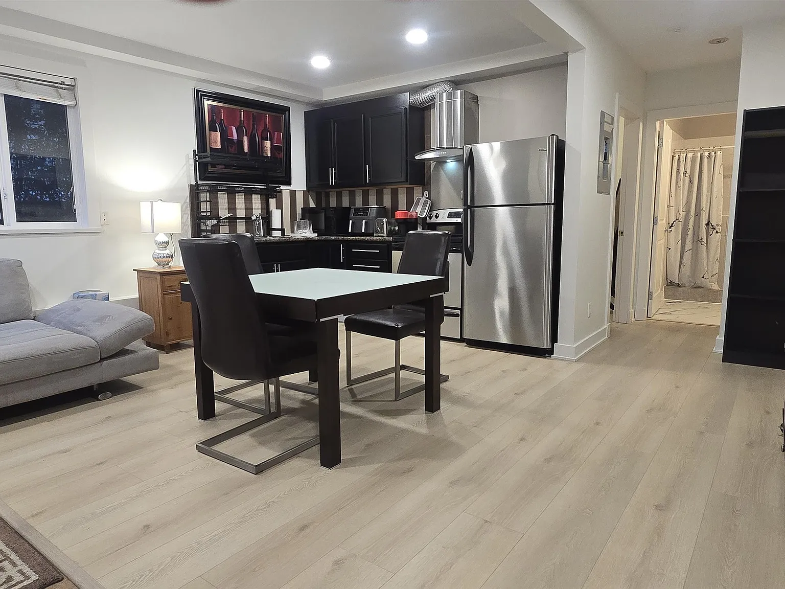 1 bed, 600 sqft, $2,200 — Photo 2