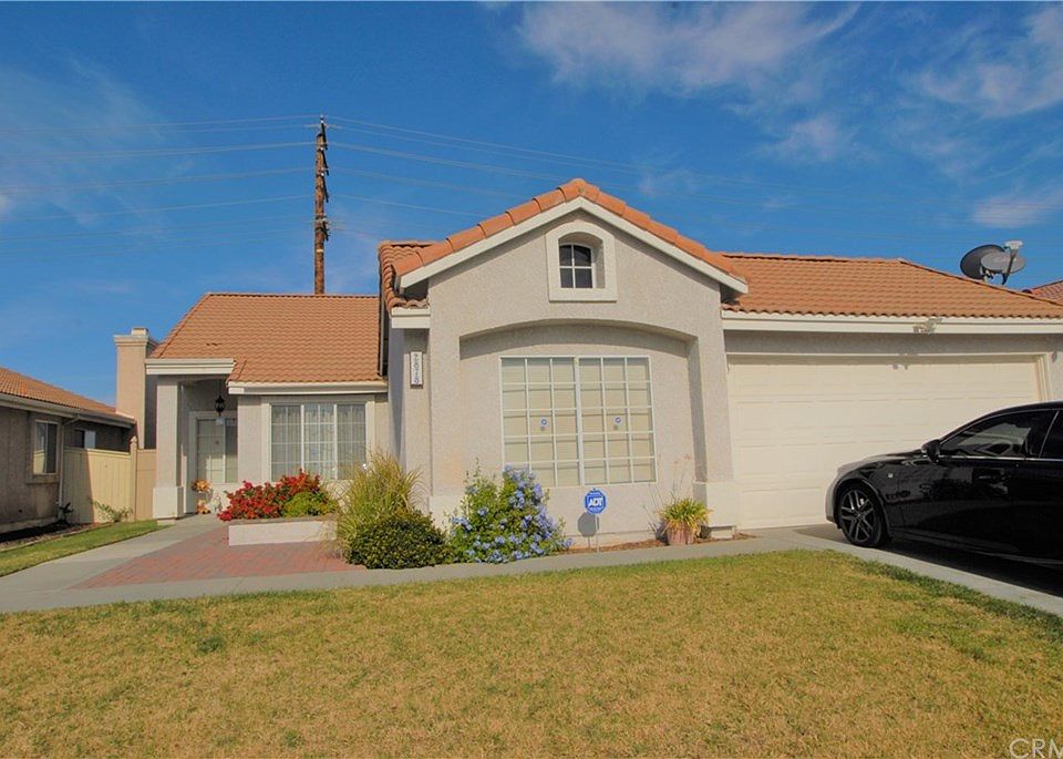 1st image of 2878 Cypress St