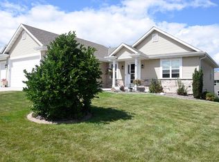 212 Owls Ln, Kewaskum, WI 53040