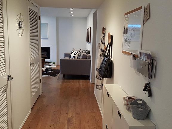 3rd image of 13716 NE 73rd Pl