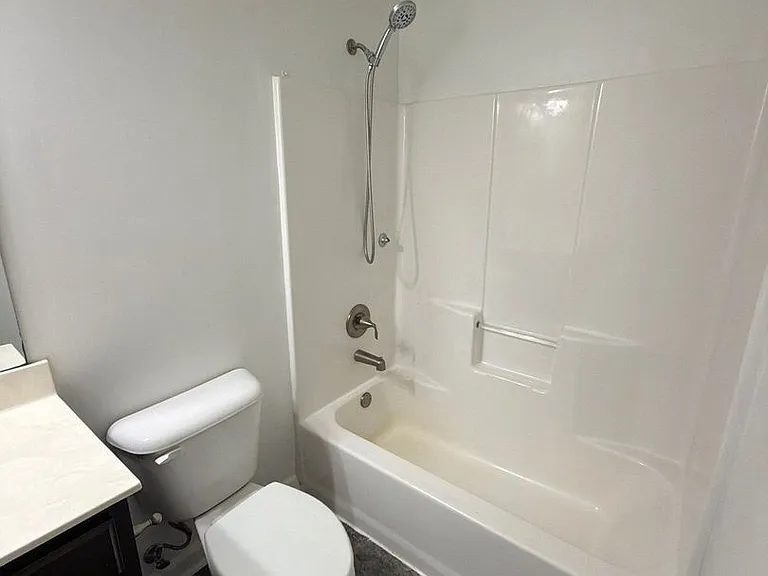 6839 Hare Pointe Dr — Photo 14