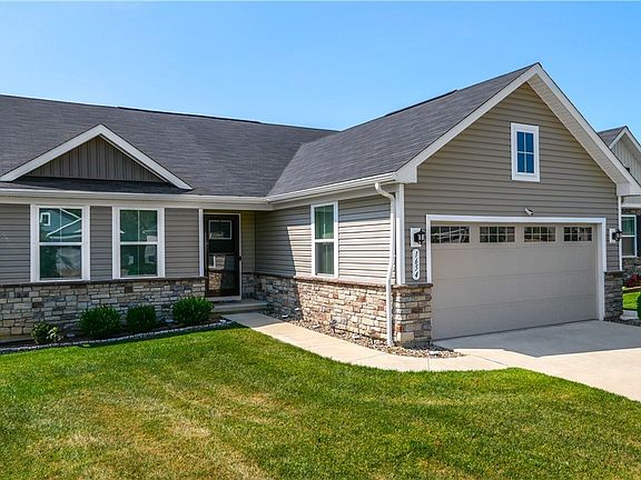 4th image of 1654 Leslie Dr