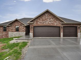 2324 N Citation Ave, Springfield, MO 65802