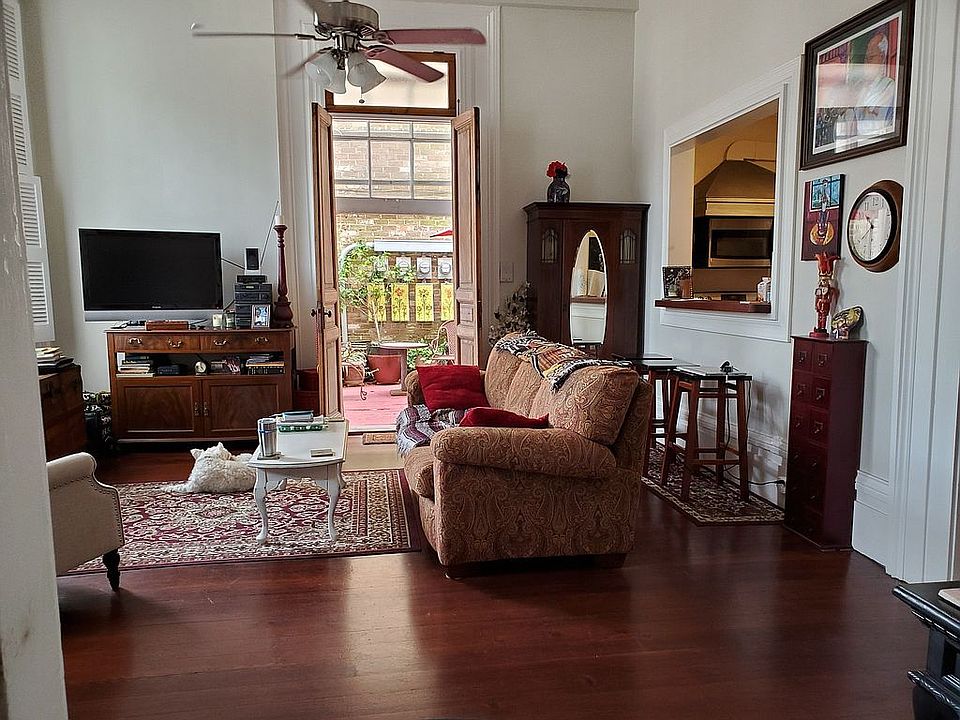 1st image of 906 Esplanade Ave APT A