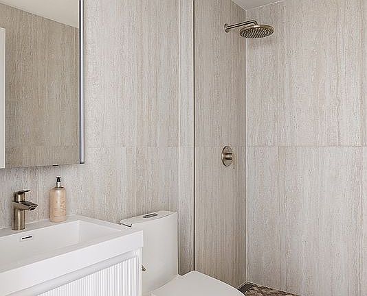 5th image of 74 Diamond St #4B