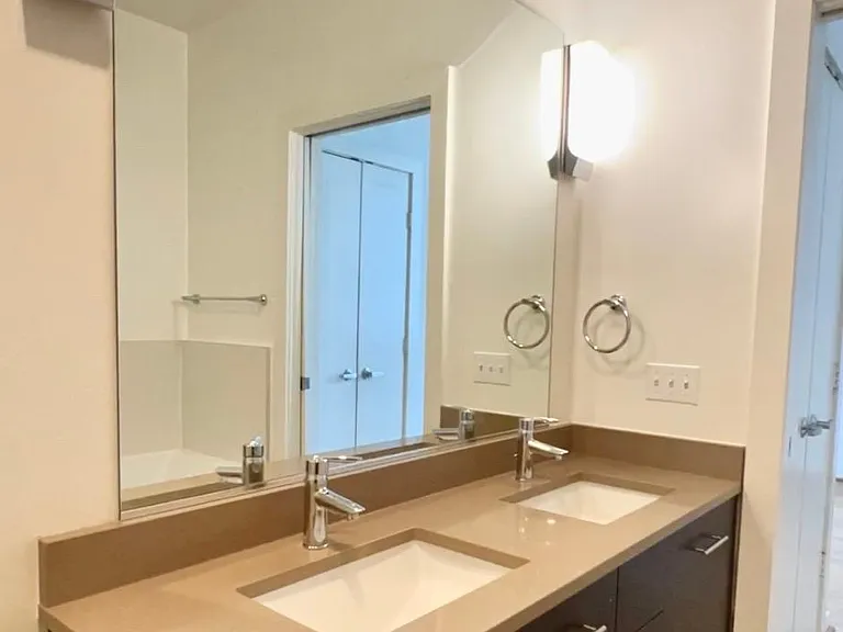 238 S Arroyo Pkwy — Photo 5